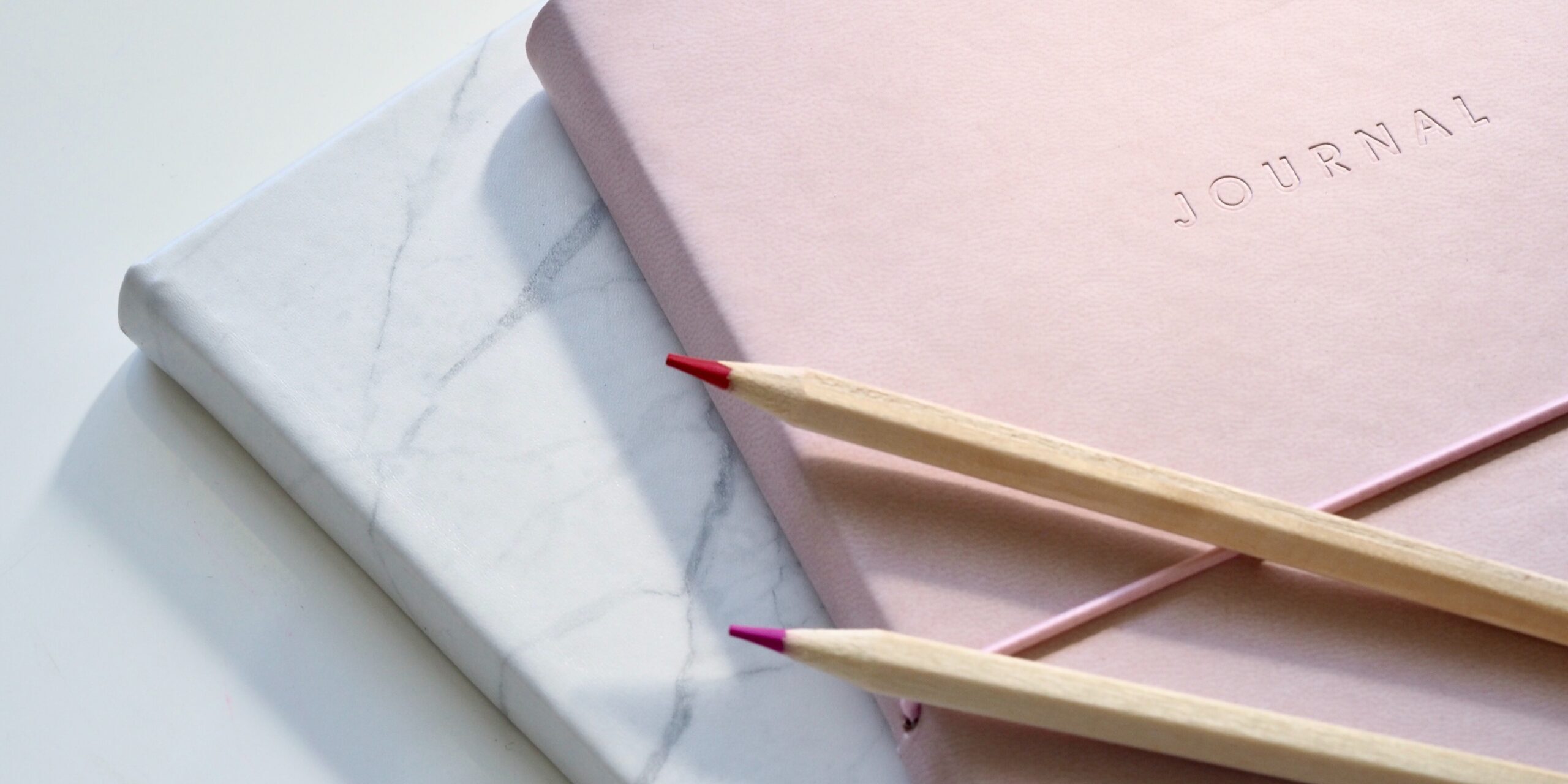 the_virtual_assistant_pink_notebook